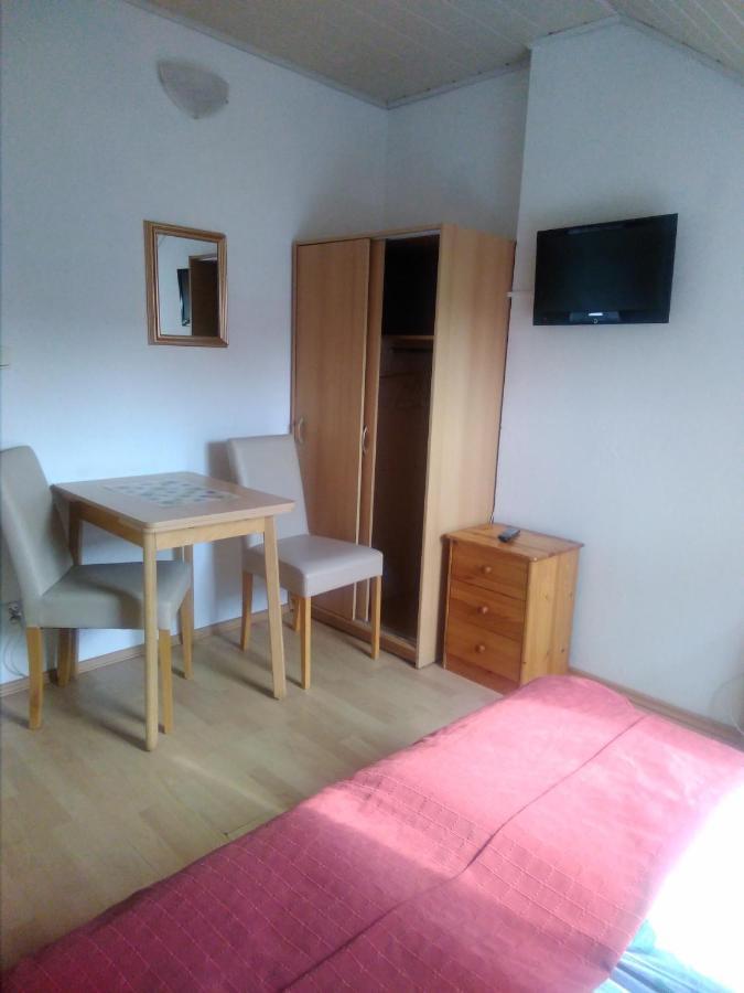 Bed and Breakfast Dom Pod Sosnami Mielno  Esterno foto