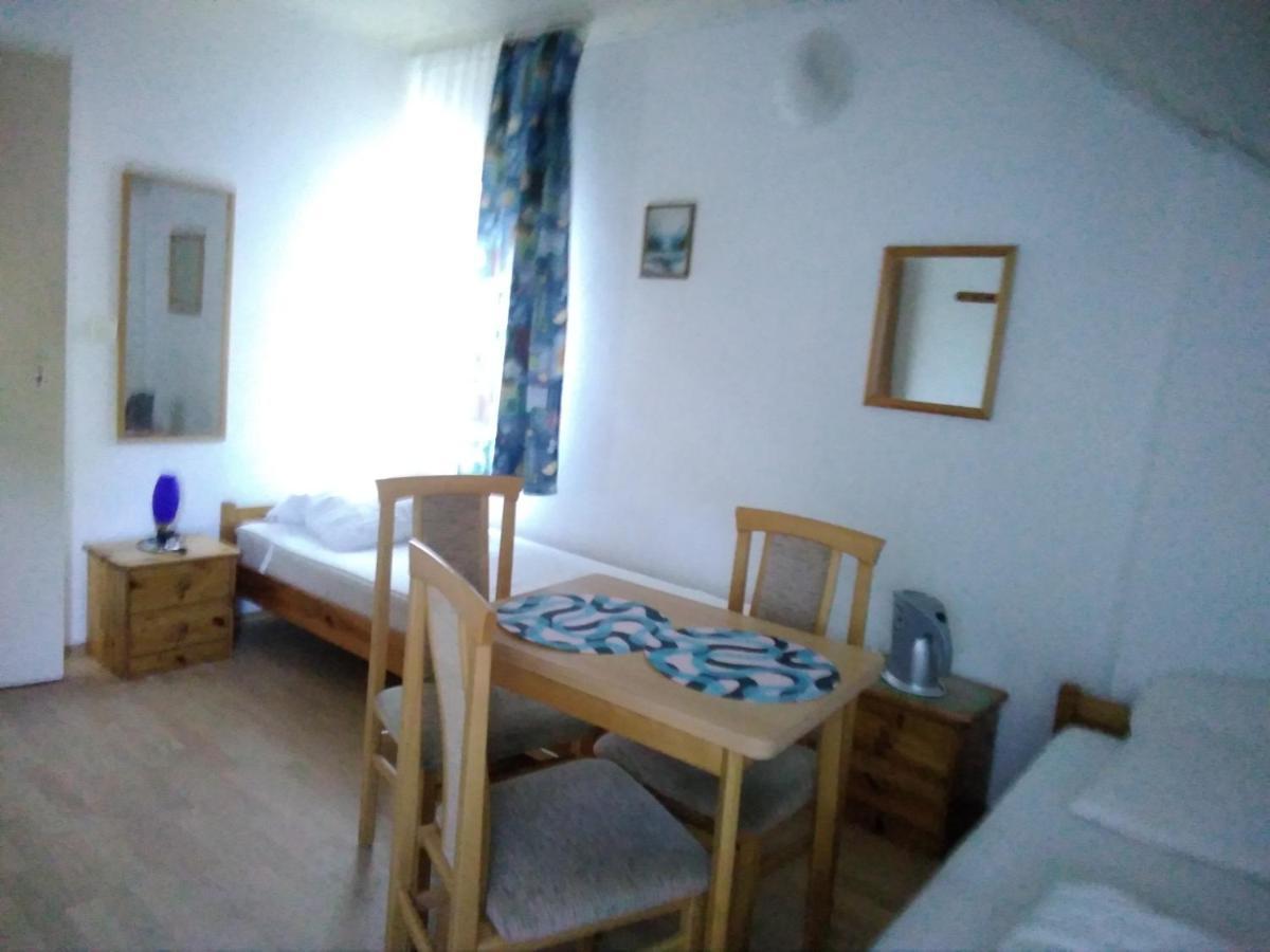 Bed and Breakfast Dom Pod Sosnami Mielno  Esterno foto
